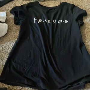 XL FRIENDS tee.